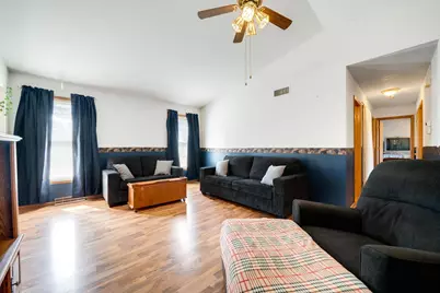 227 Meadow Drive, Orangeville, IL 61060 - Photo 7