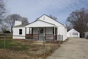 506 Marquette Rd, Machesney Park, IL 61115 - Photo 1