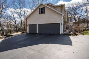 10038 Rellswood Dr, Belvidere, IL 61008 - Photo 7