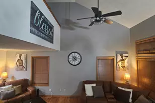 3630 Grenoble Ct, Rockford, IL 61114 - Photo 3