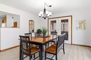 42 Shorewood Dr, Galena, IL 61036 - Photo 9