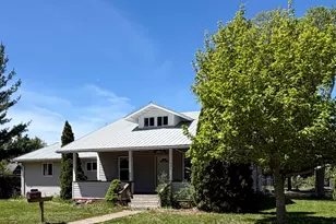 603 Iris St, Savanna, IL 61074 - Photo 1