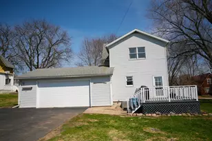 115 Calumet St, Savanna, IL 61074 - Photo 5