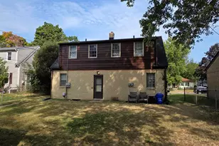 3024 Lawndale Ave, Rockford, IL 61101 - Photo 3