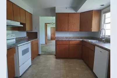 2040 Hillside Drive, Rockford, IL 61107 - Photo 3