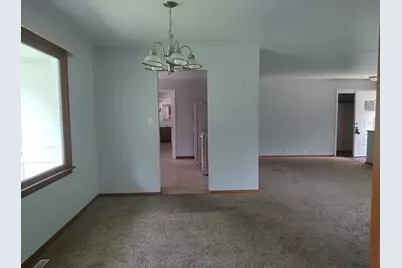 2040 Hillside Drive, Rockford, IL 61107 - Photo 5