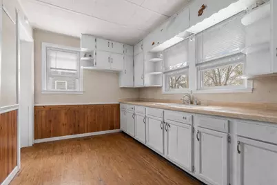 2922 Collins Street, Rockford, IL 61108 - Photo 9