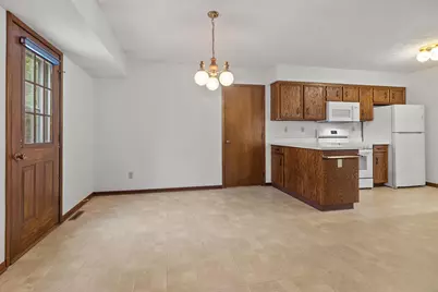 1872 S Trainer Road, Rockford, IL 61108 - Photo 17