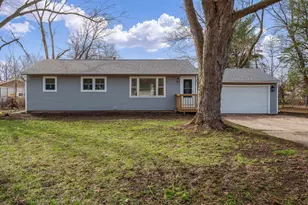 1317 Van Stone Dr, Machesney Park, IL 61115 - Photo 1