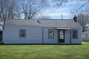 943 Drexel Blvd, Machesney Park, IL 61115 - Photo 1