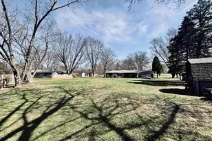 6135 Halverson Dr, Rockford, IL 61109 - Photo 45