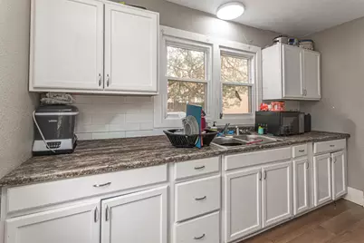 2827 Knight Avenue, Rockford, IL 61101 - Photo 7