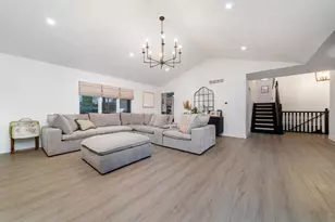 6667 Rolling Hedge Ln, Rockford, IL 61108 - Photo 7