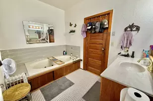 31 3rd St, Savanna, IL 61074 - Photo 9