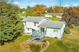 6609 Sawmill Dr, Roscoe, IL 61073 - Photo 35