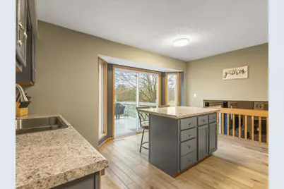 6609 Sawmill Drive, Roscoe, IL 61073 - Photo 9