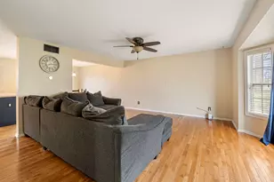 918 Julien St, Belvidere, IL 61008 - Photo 11