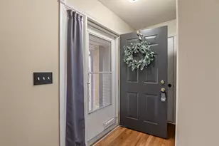 918 Julien St, Belvidere, IL 61008 - Photo 7