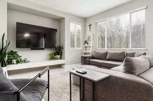 6307 Commonwealth Dr, Loves Park, IL 61111 - Photo 7