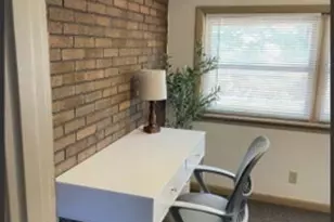 718 Seminary St, Rockford, IL 61104 - Photo 9