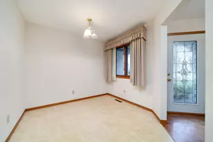 5036 Valley Pines Dr, Rockford, IL 61109 - Photo 15