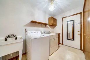 5036 Valley Pines Dr, Rockford, IL 61109 - Photo 17