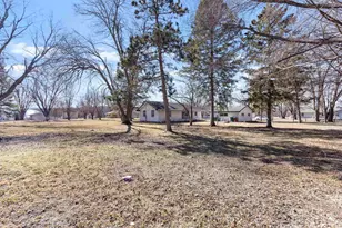 303 Gold River Ave, Rockford, IL 61102 - Photo 17