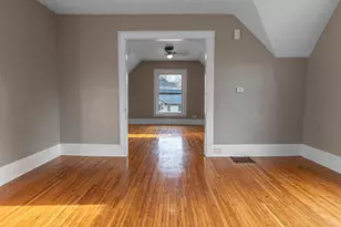 1304 Benton St, Rockford, IL 61107 - Photo 7