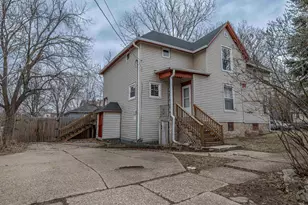 1304 Benton St, Rockford, IL 61107 - Photo 33