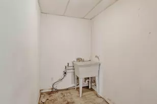 1012 N Court St, Rockford, IL 61103 - Photo 7