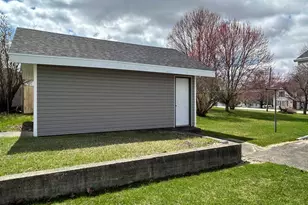 311 N Stanton St, Davis, IL 61019 - Photo 29