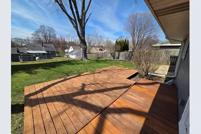 2019 Montana Avenue, Rockford, IL 61108 - Photo 25