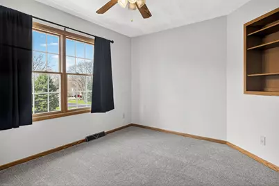 6980 N Summit Drive, Byron, IL 61010 - Photo 33