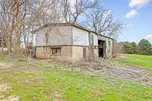 2280 Rock City Rd, Ridott, IL 61067 - Photo 15