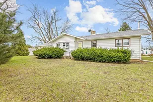 2280 Rock City Rd, Ridott, IL 61067 - Photo 3