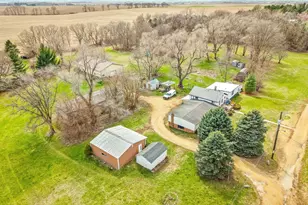 2280 Rock City Rd, Ridott, IL 61067 - Photo 25