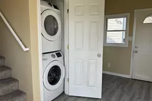 1121 8th Ave, Belvidere, IL 61008 - Photo 5