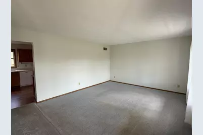 3130 Stowmarket Avenue, Rockford, IL 61109 - Photo 5