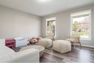 6673 Thomas Parkway, Rockford, IL 61114 - Photo 7