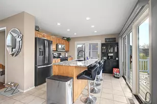 19 Walnut Hill Dr, Galena, IL 61036 - Photo 7