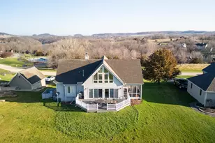 19 Walnut Hill Dr, Galena, IL 61036 - Photo 41