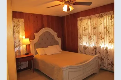 2337 Lynn Avenue, Freeport, IL 61032 - Photo 25