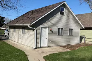 5199 Browns Beach Rd, Rockford, IL 61103 - Photo 5