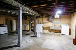 422 N Hennepin Ave, Dixon, IL 61021 - Photo 27