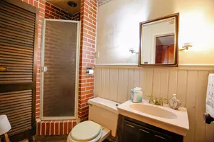 422 N Hennepin Ave, Dixon, IL 61021 - Photo 9