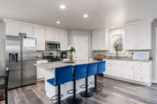 15044 Yellowstone Dr, South Beloit, IL 61080 - Photo 7