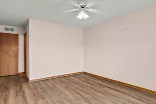 518 Breezeway Dr, Pearl City, IL 61062 - Photo 17