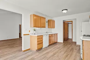 518 Breezeway Dr, Pearl City, IL 61062 - Photo 11