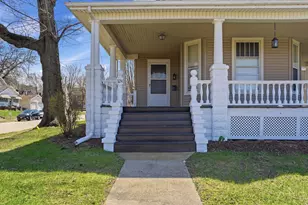 324 E 2nd St, Dixon, IL 61021 - Photo 5