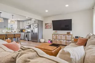 8311 Woodbridge Ln, Machesney Park, IL 61115 - Photo 7